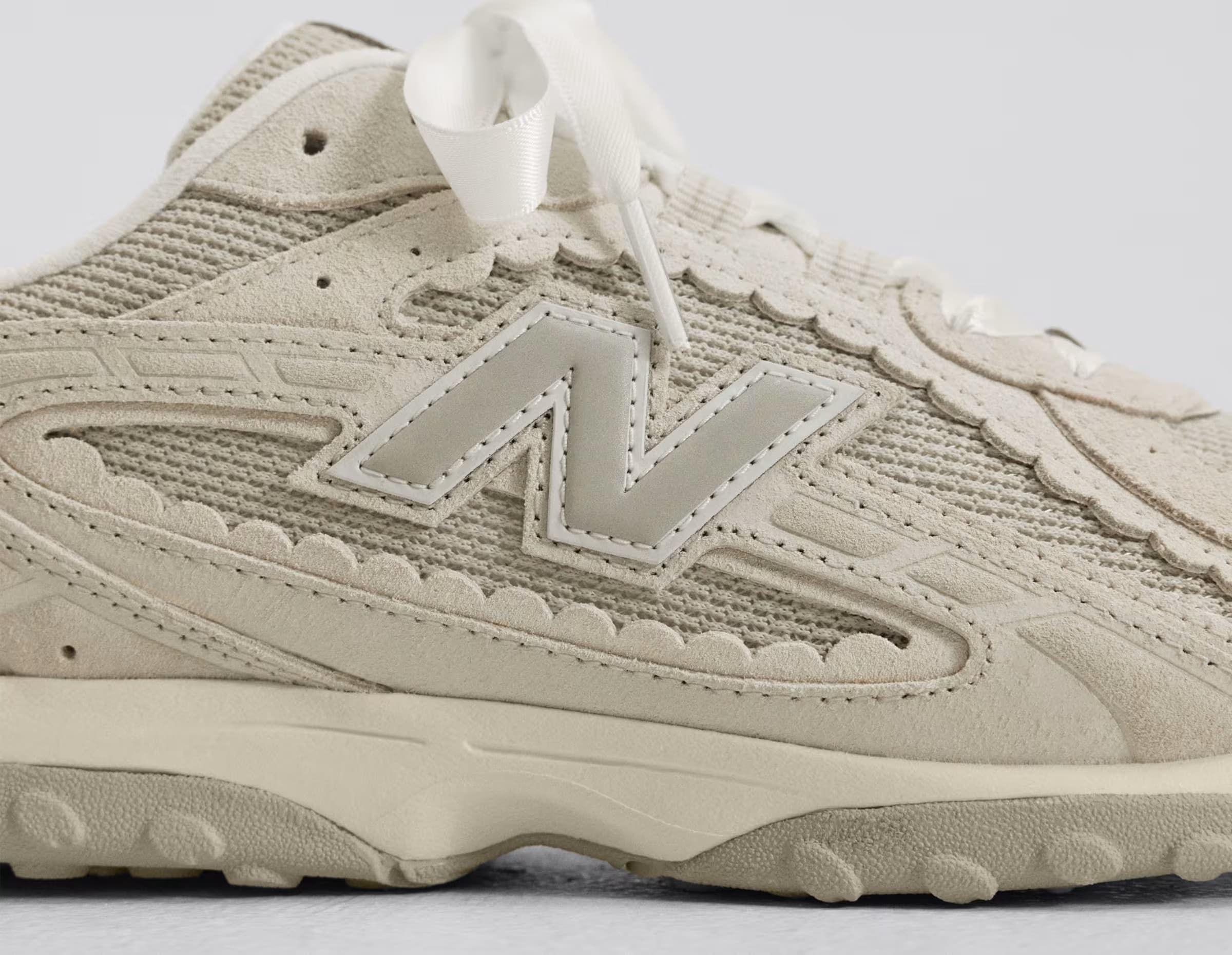 New Balance 204L Ribbon Pack "Sea Salt"