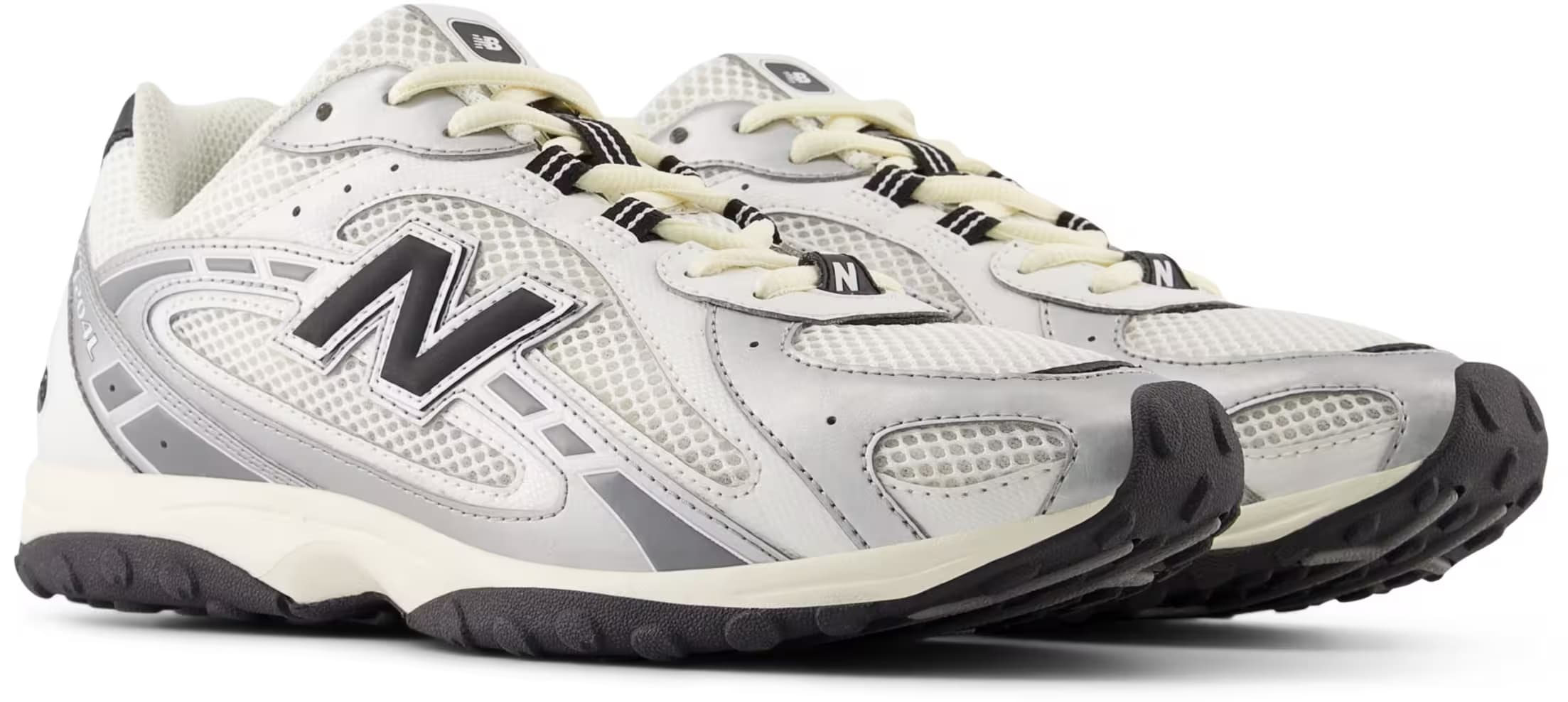 New Balance 204L "Black Silver Metallic"