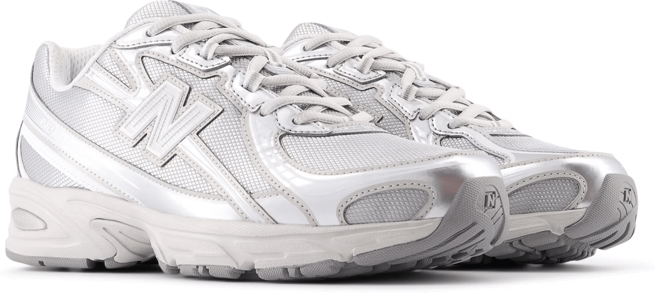 New Balance 740 "Metallic Silver"