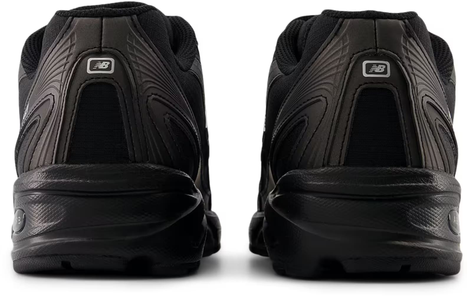 New Balance 740 "Black Silver Metallic"