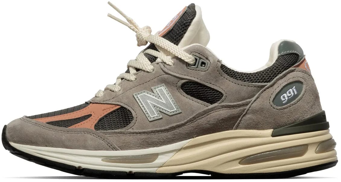 New Balance Made in UK 991v2 "Grey Salmon"