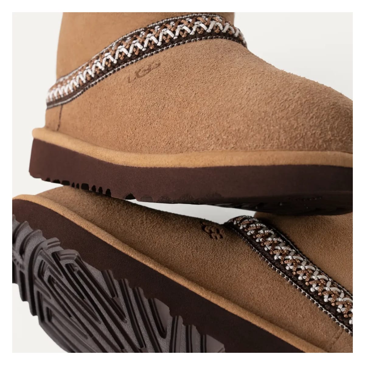 UGG Classic Mini Crescent Laars Kids "Chestnut"