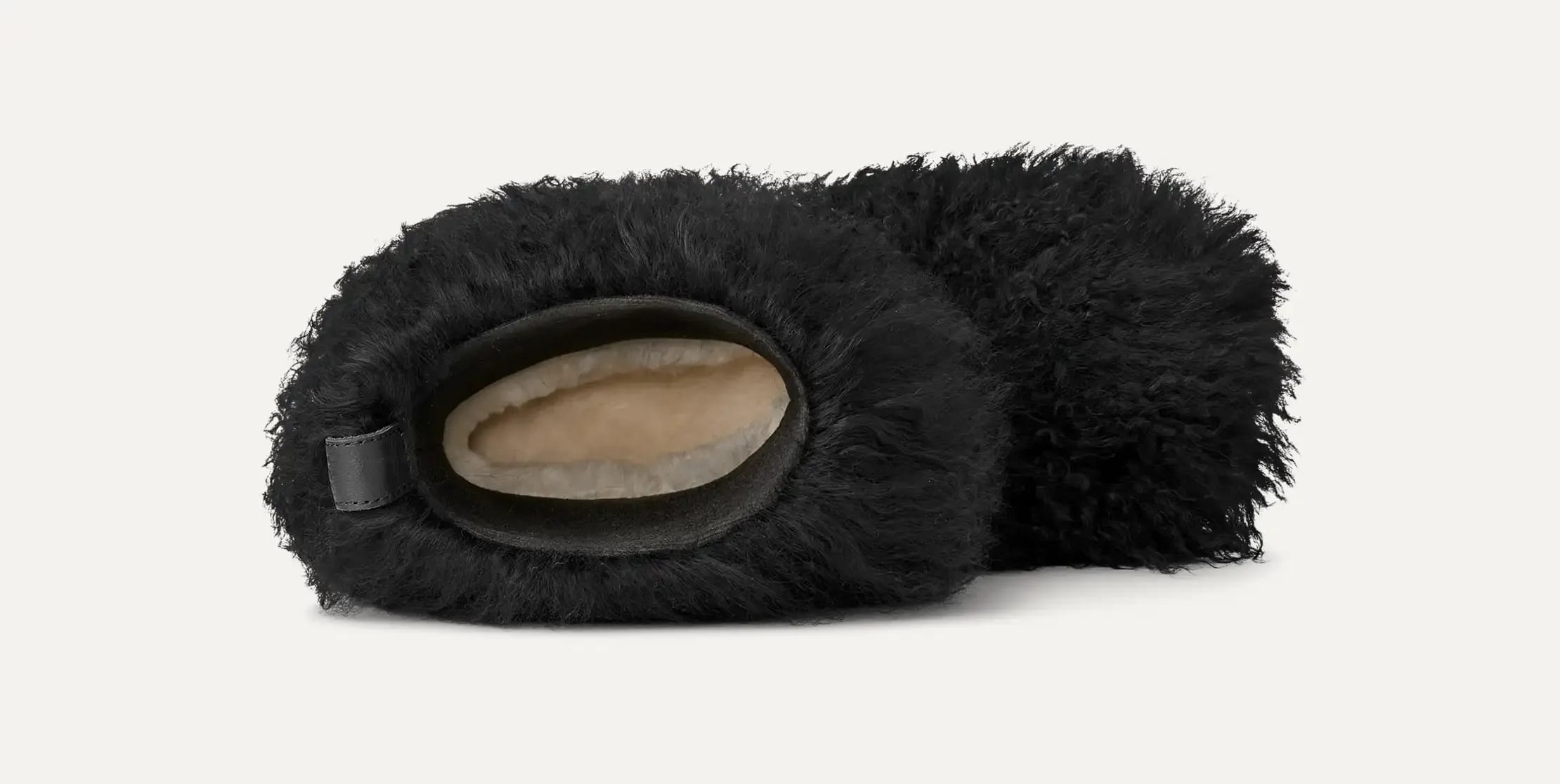UGG Classic Short Fluff Momma Boot "Black"