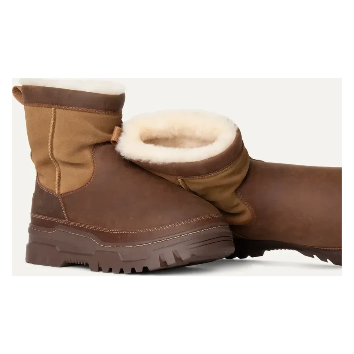 UGG Heritage Pull-On TrailGazer Laars "Chestnut"