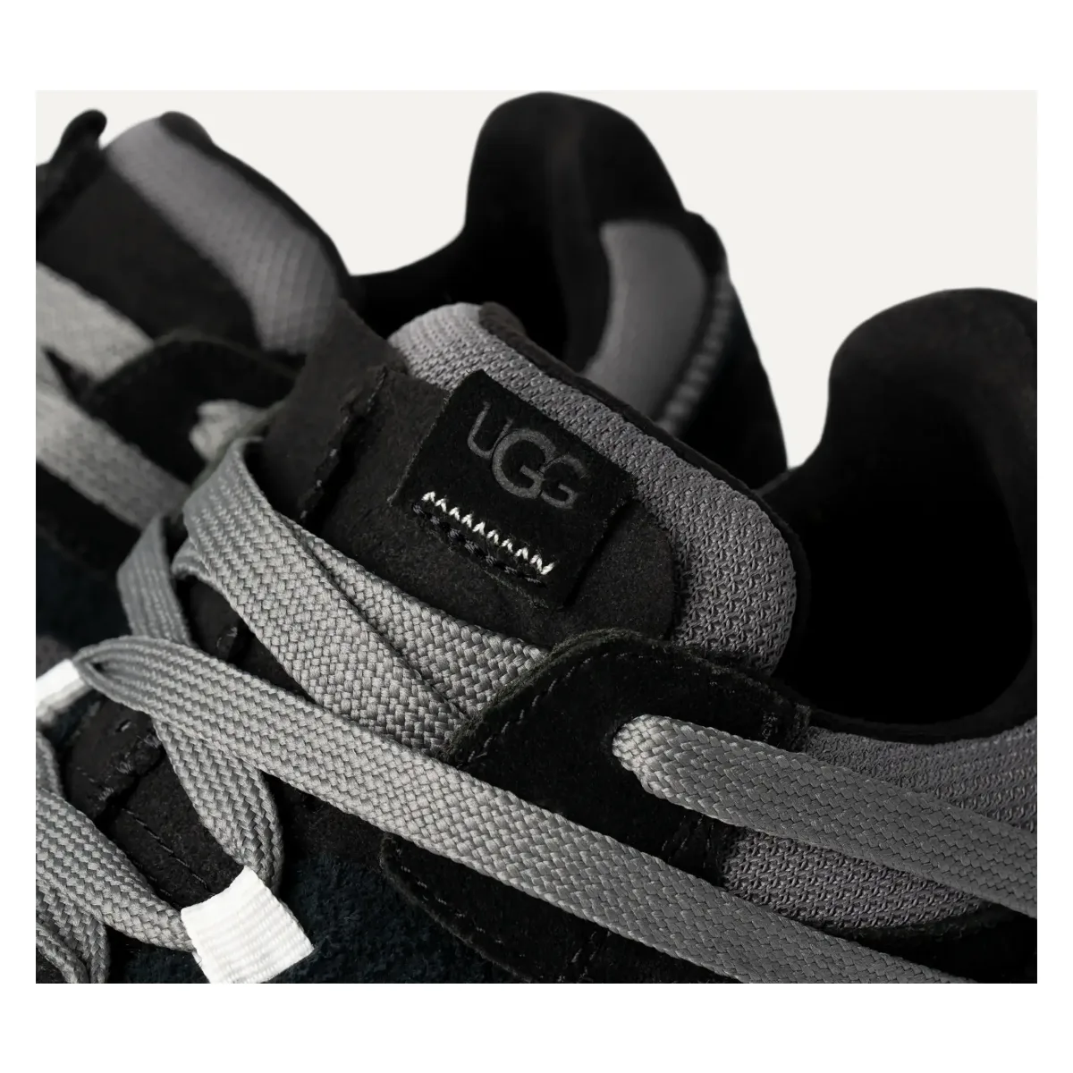 UGG Retrofi Low Heren "Black"