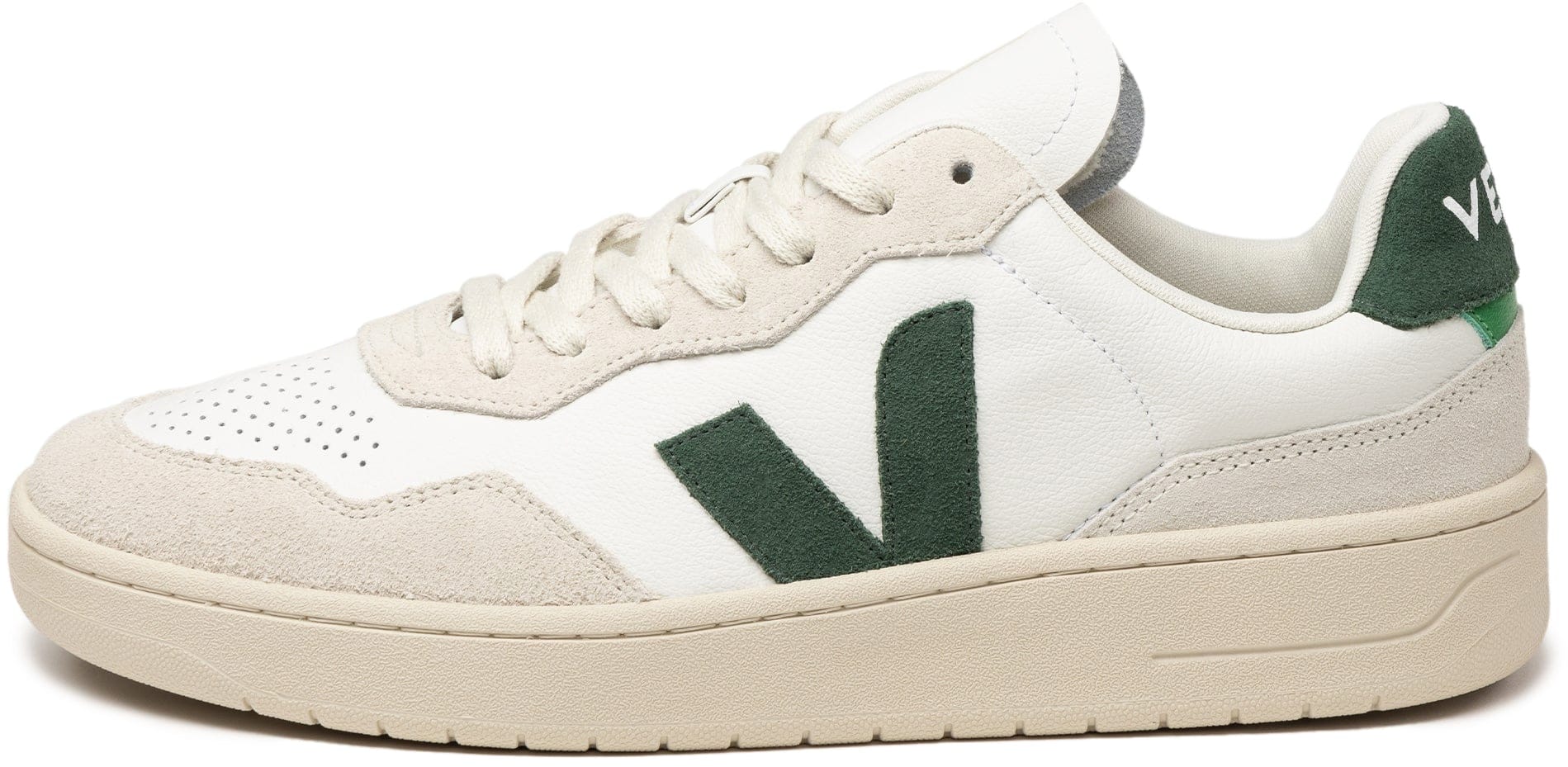 Veja V-90 Extra White Cyprus