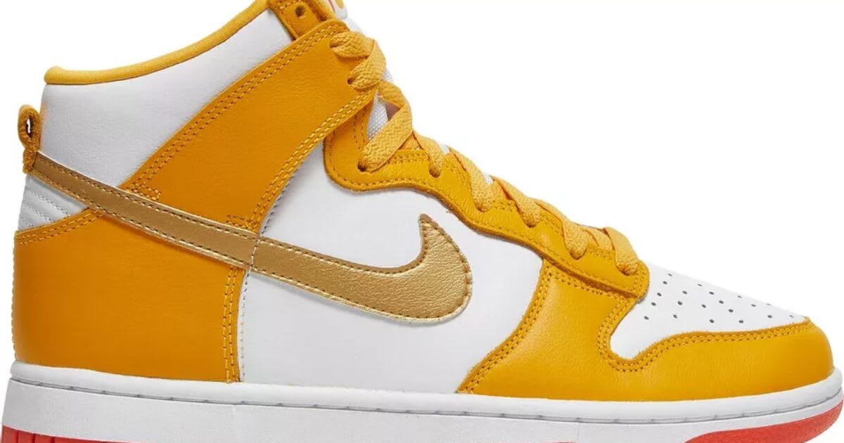 nike dunk university gold